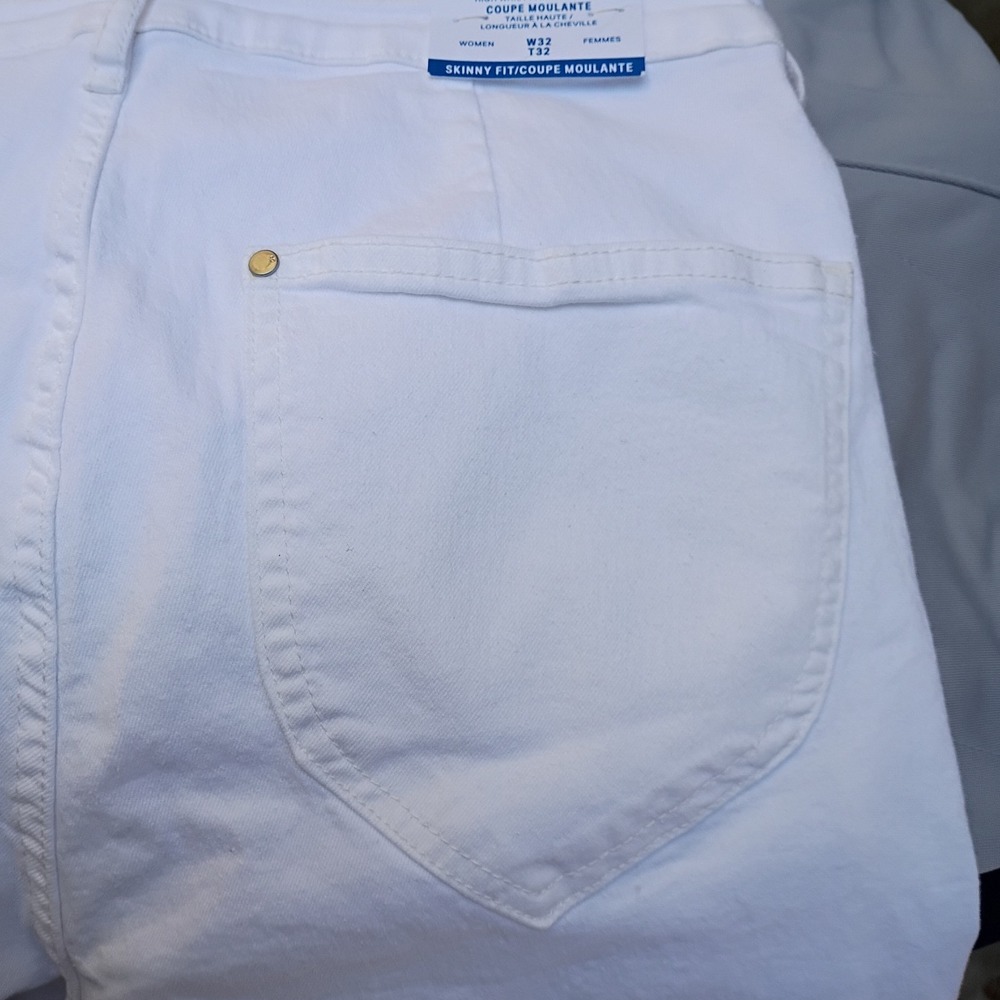 HM Women High-Rise Sailor Denim Shorts White Cut Off Beachy Size 32 NEW
